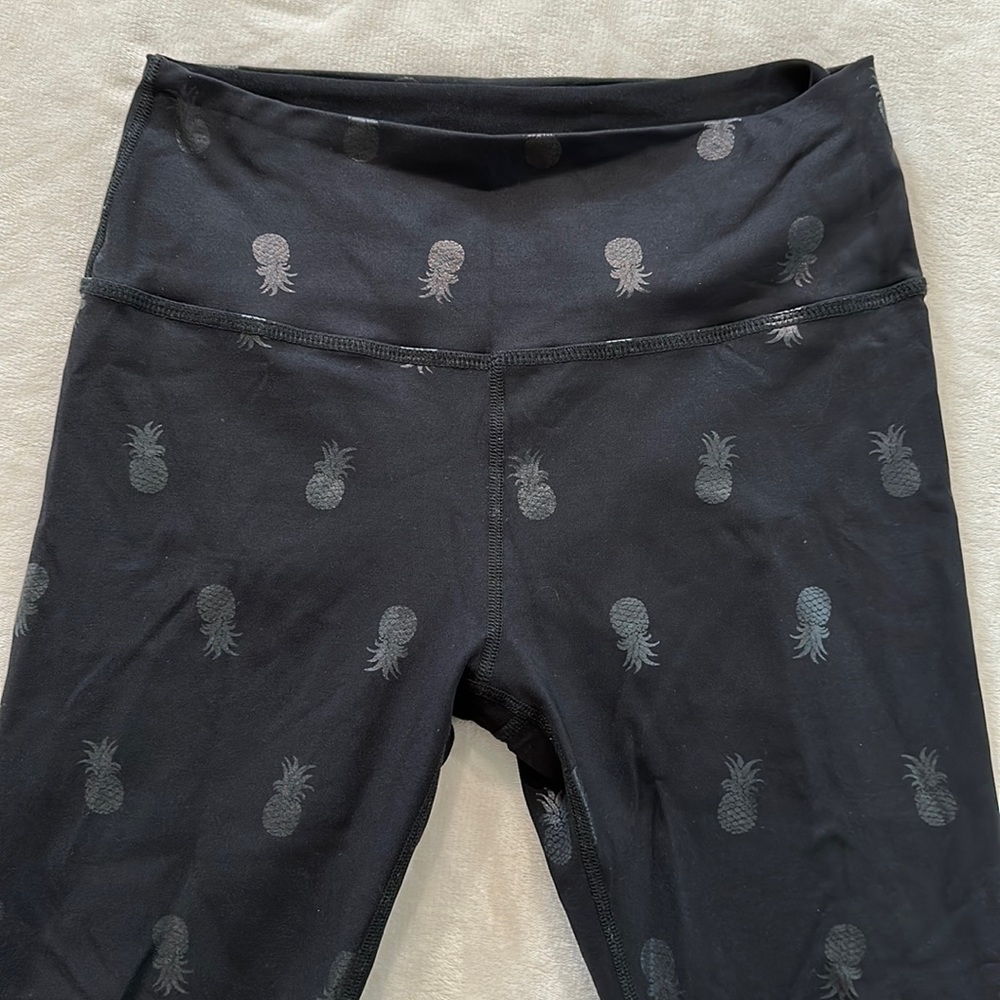 Beyond Yoga pineapple leggings